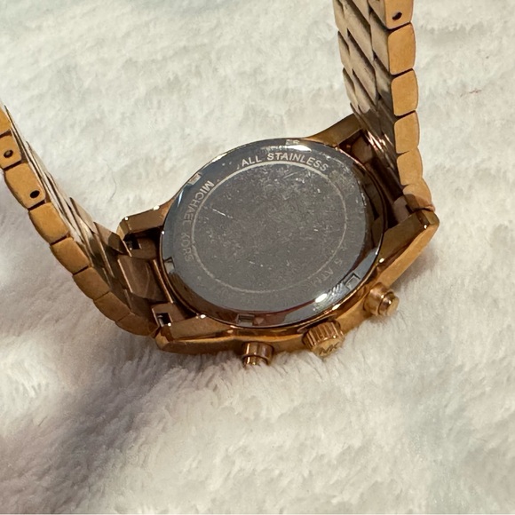 Michael Kors Women’s Rose Gold Ritz Watch - Picture 8 of 9